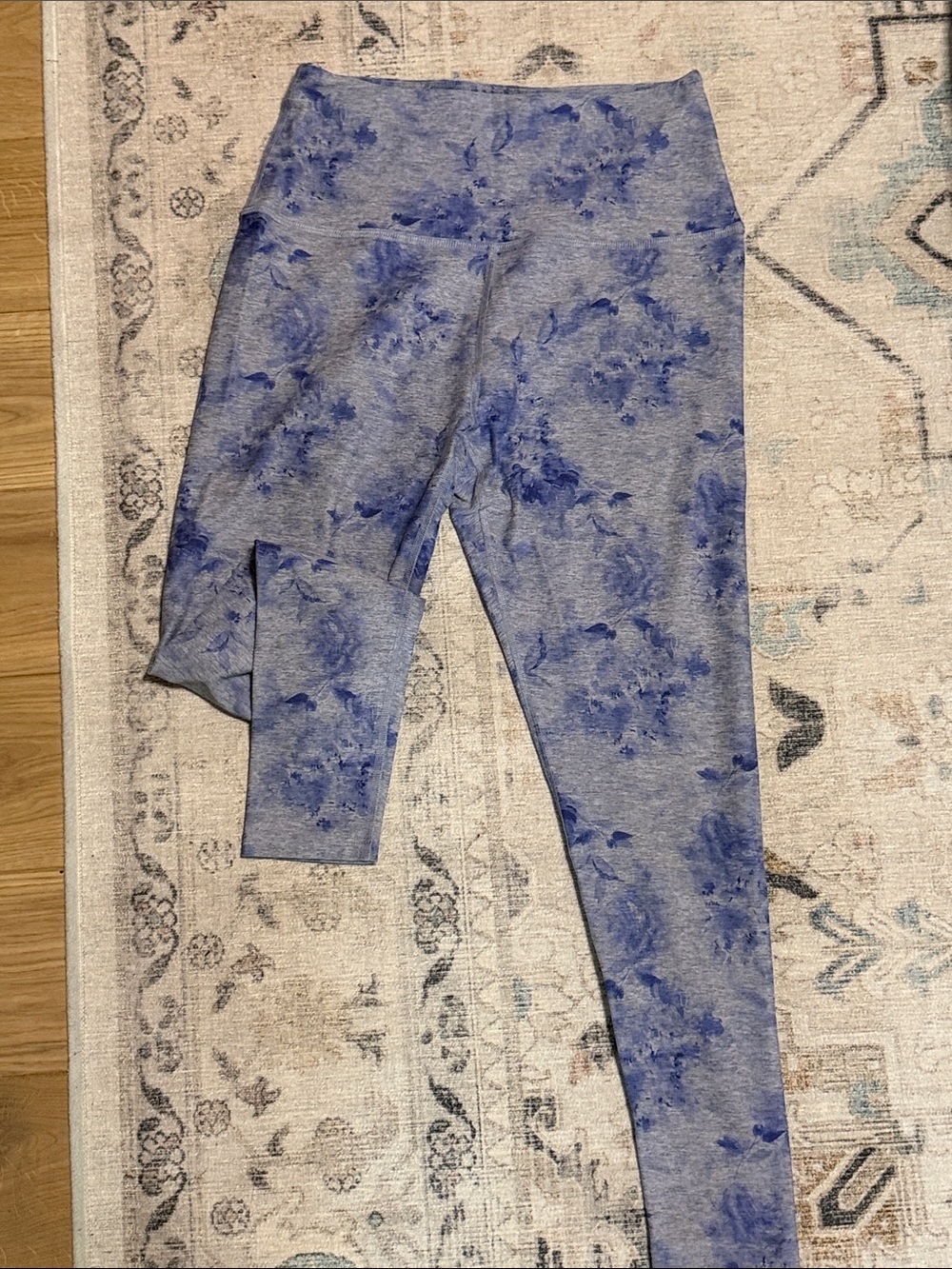 Beyond Yoga purple/ gray Floral Leggings - Yoga Bottoms size large